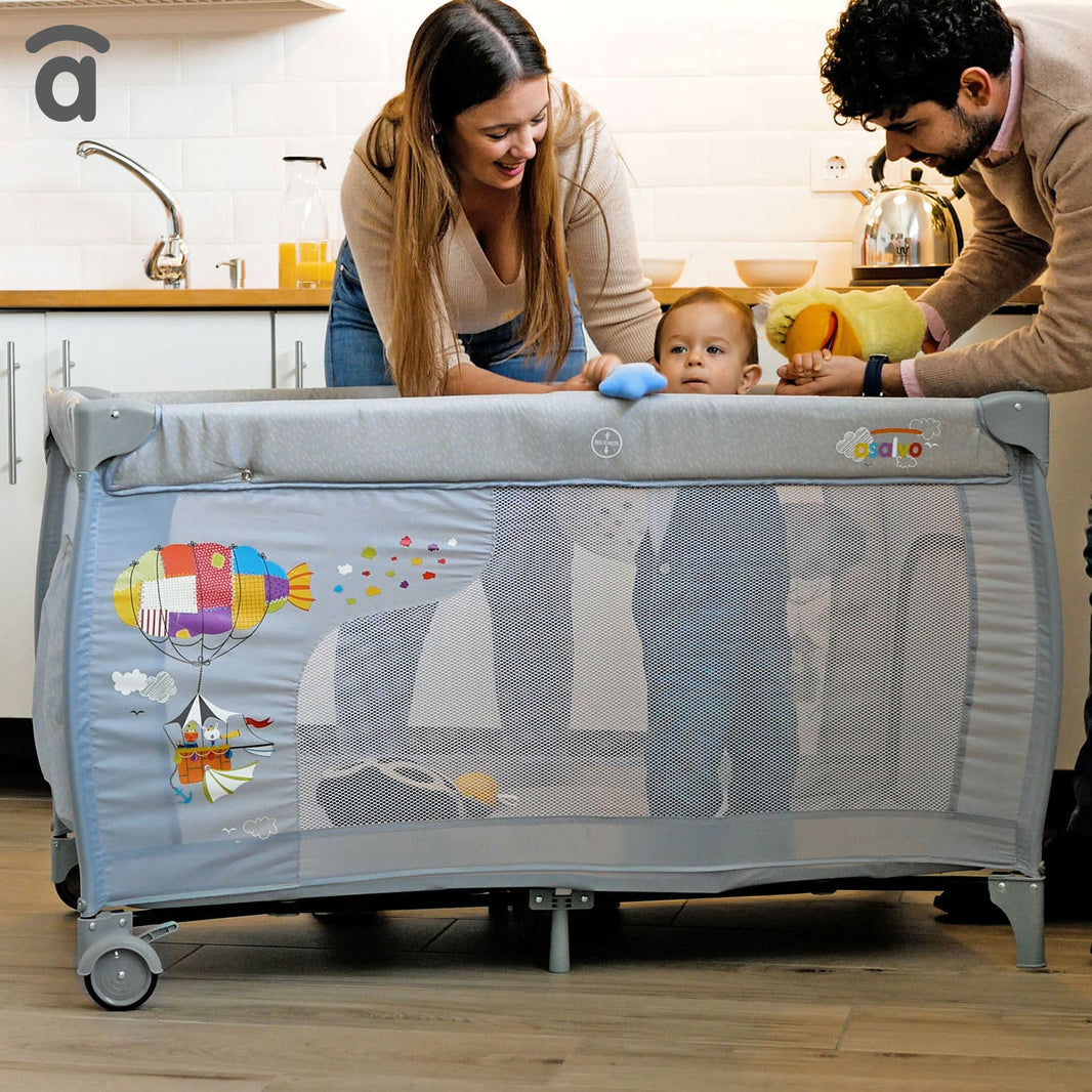 Complete Travel Crib Plus Zeppelin