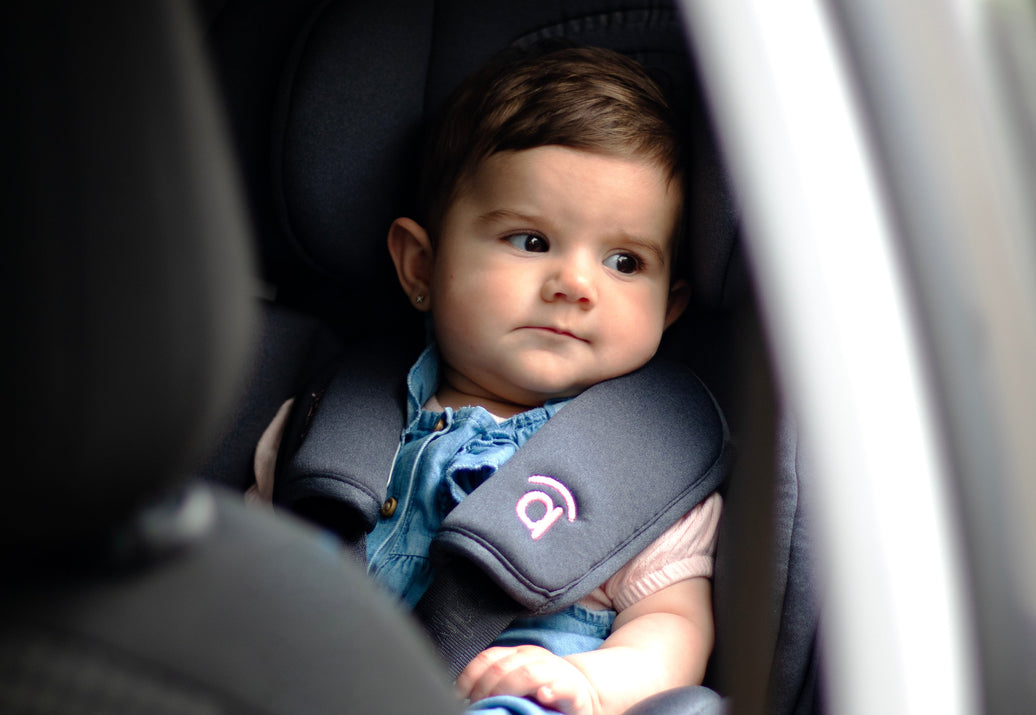 Tres grandes escritores para tres grandes sillas de auto