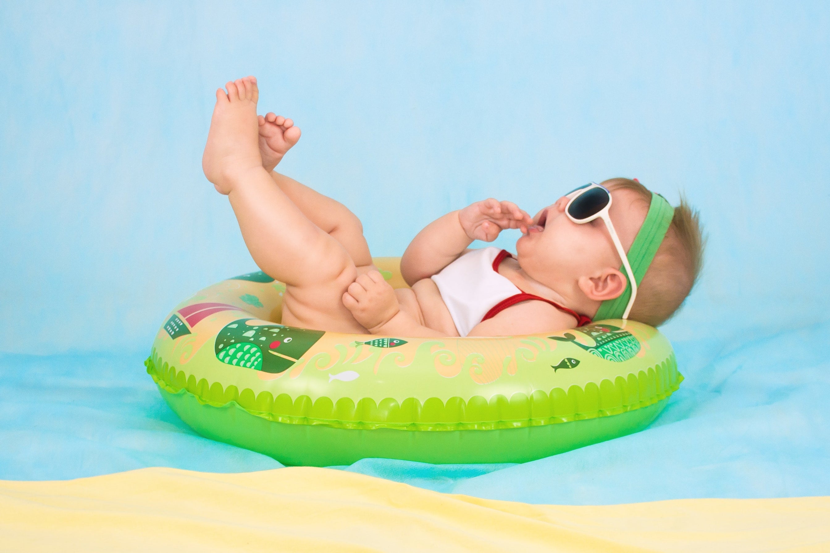 Consejos útiles para el cuidado del bebé en la playa
