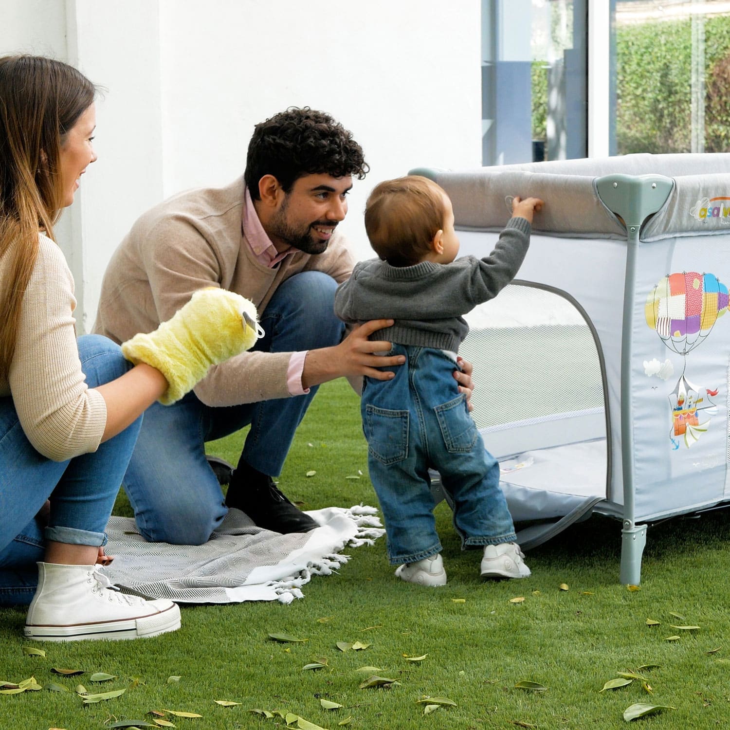 Complete Travel Crib Plus Zeppelin