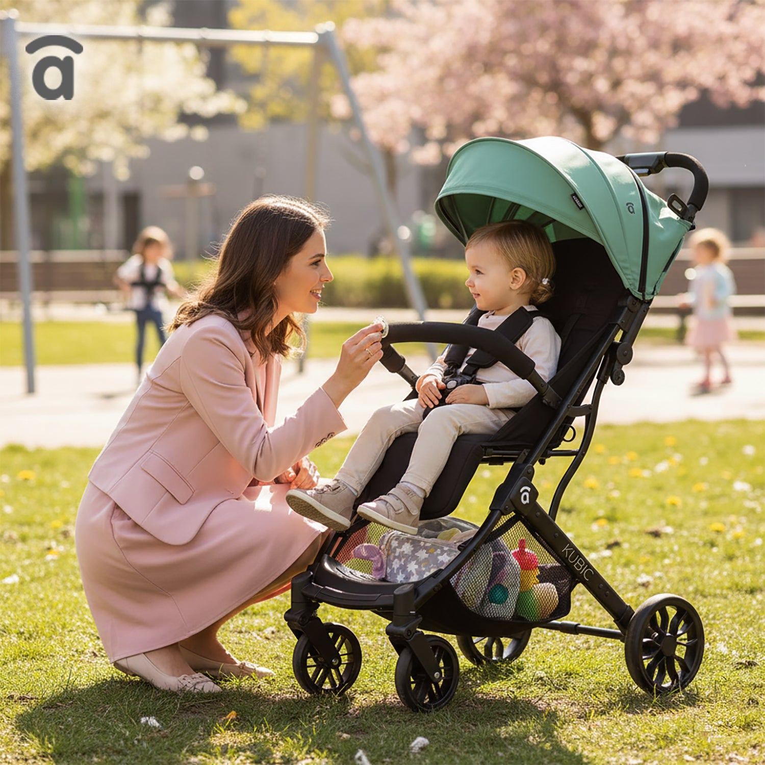 Kubic 2 green stroller
