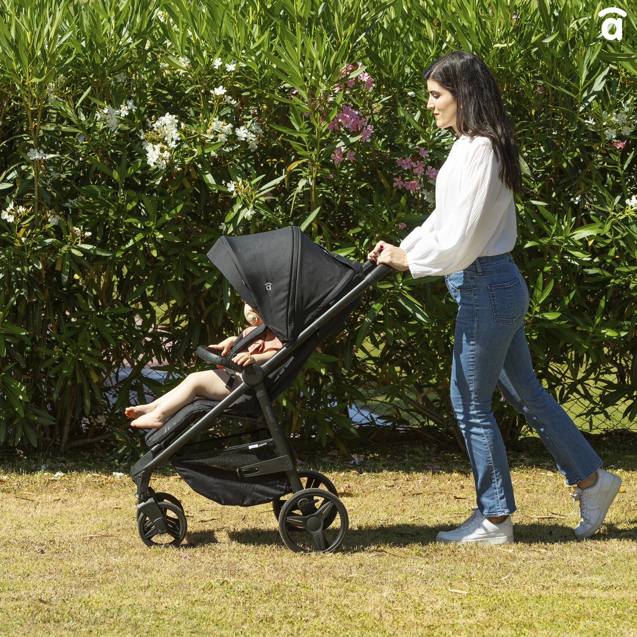 Iconic Black Stroller