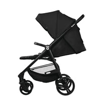 Poussette noire emblématique