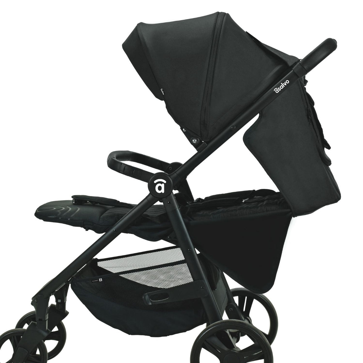 Poussette noire emblématique