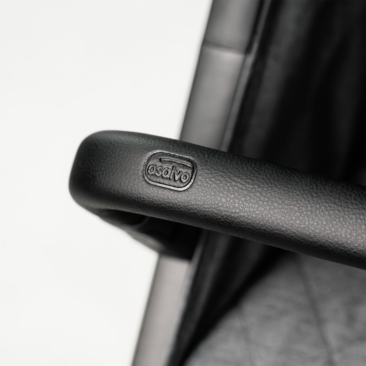 Ness 2 gray stroller